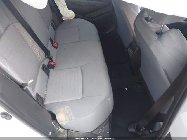 2025 TOYOTA COROLLA SE 8