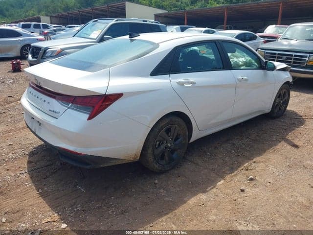 2023 HYUNDAI ELANTRA HYBRID BLUE 4