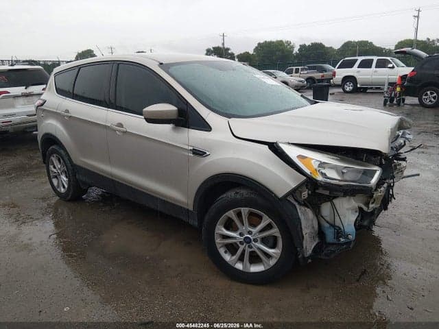 2017 FORD ESCAPE SE 1