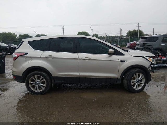 2017 FORD ESCAPE SE 14