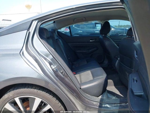 2019 NISSAN ALTIMA 2.5 SR 8