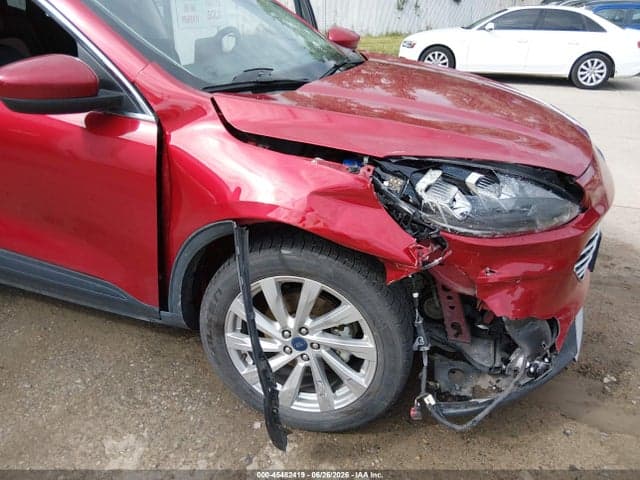 2021 FORD ESCAPE TITANIUM 3
