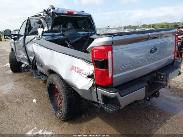 2023 FORD F-250 LARIAT 4