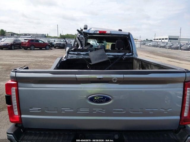 2023 FORD F-250 LARIAT 8