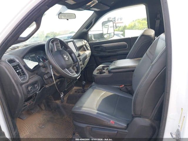 2022 RAM 3500 TRADESMAN 4X4 8' BOX 6