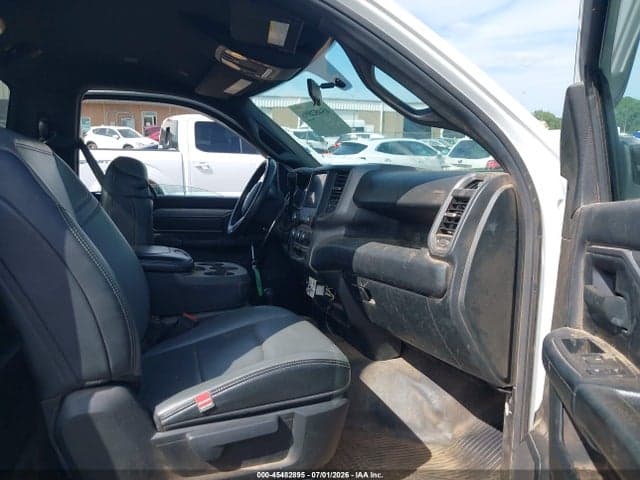 2022 RAM 3500 TRADESMAN 4X4 8' BOX 7