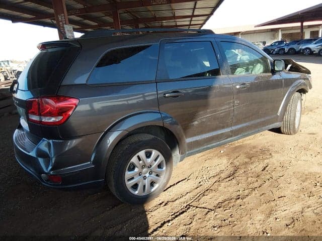 2019 DODGE JOURNEY SE 4