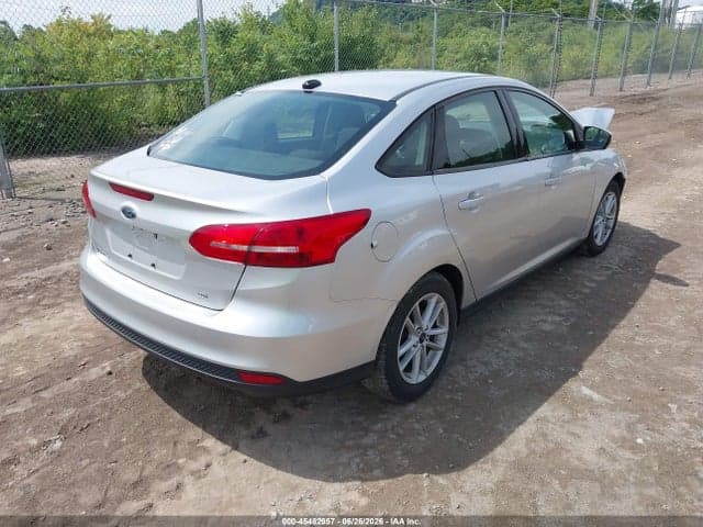 2017 FORD FOCUS SE 4