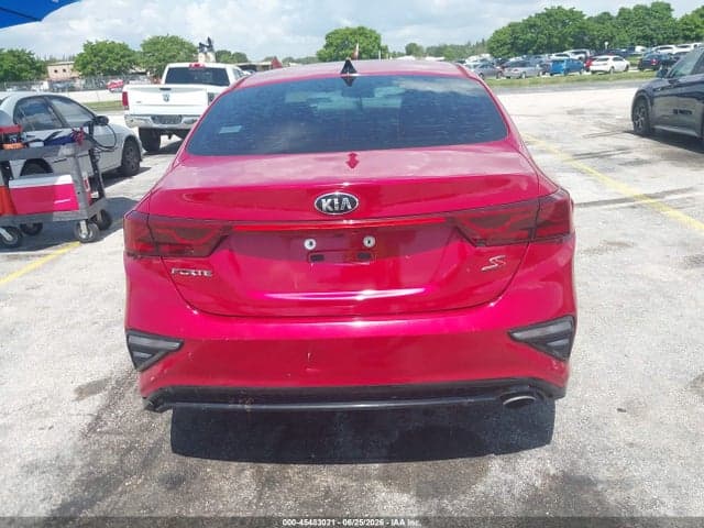 2019 KIA FORTE S 16