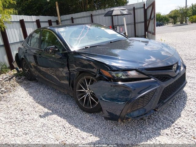 2021 TOYOTA CAMRY SE - 1