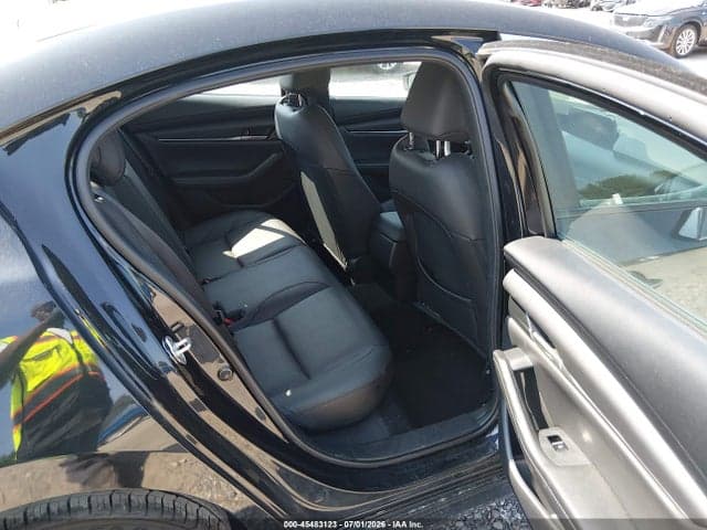 2022 MAZDA MAZDA3 SELECT 8