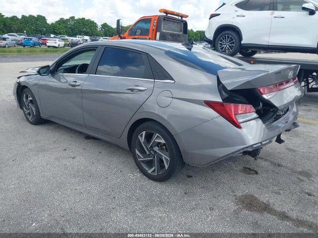 2024 HYUNDAI ELANTRA SEL 3
