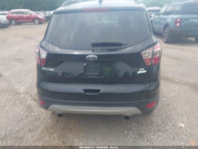 2017 FORD ESCAPE SE 17