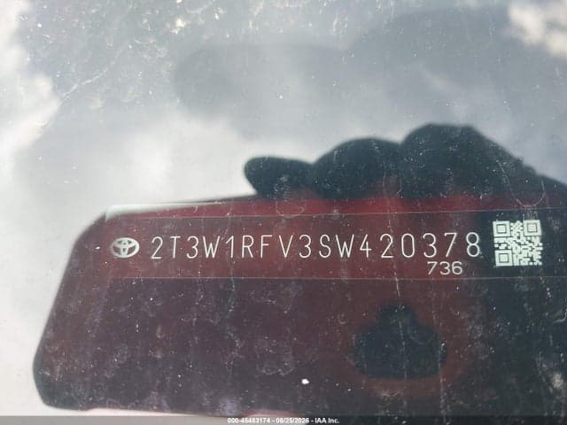 2025 TOYOTA RAV4 XLE 9