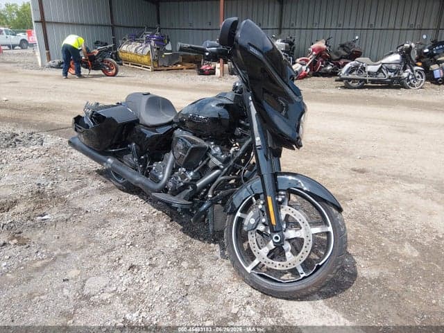 2025 HARLEY-DAVIDSON FLHX - 1