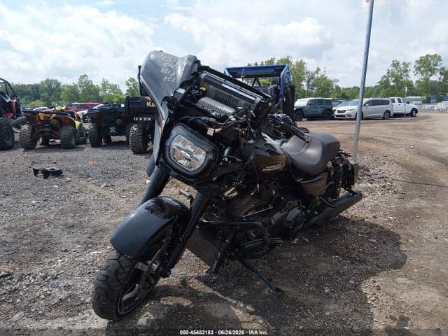 2025 HARLEY-DAVIDSON FLHX 2