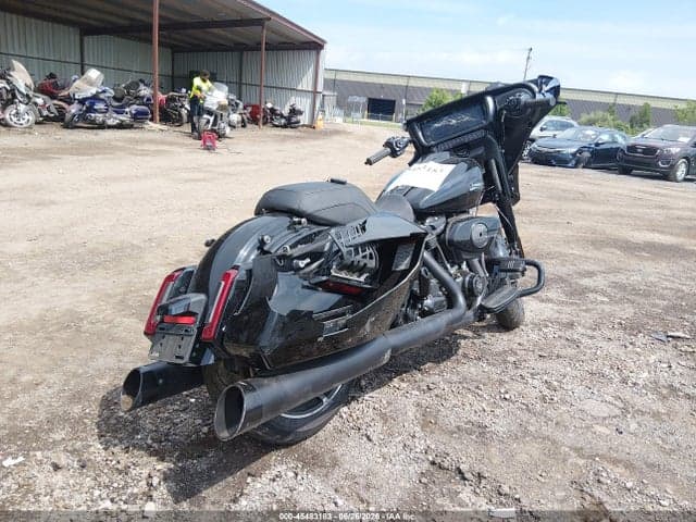 2025 HARLEY-DAVIDSON FLHX 4