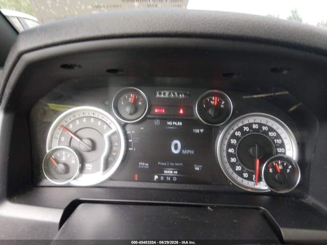 2021 RAM 1500 CLASSIC WARLOCK QUAD CAB 4X4 6'4 BOX 7