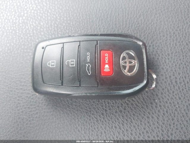 2025 TOYOTA CAMRY XSE 11