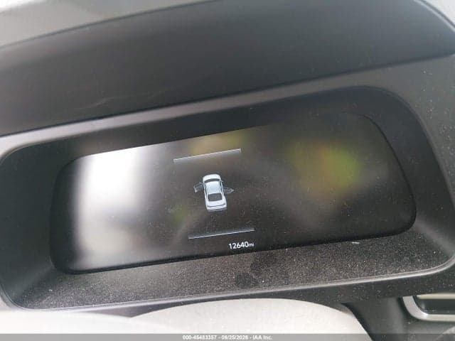 2025 HYUNDAI ELANTRA SE 7