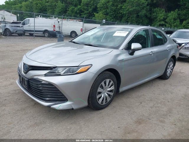 2020 TOYOTA CAMRY LE HYBRID 2