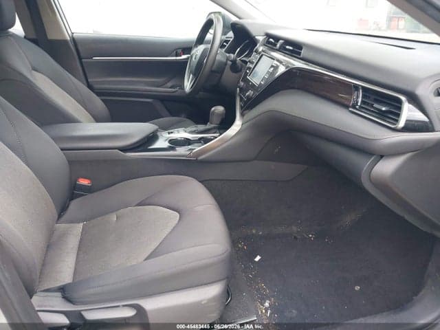 2020 TOYOTA CAMRY LE HYBRID 5