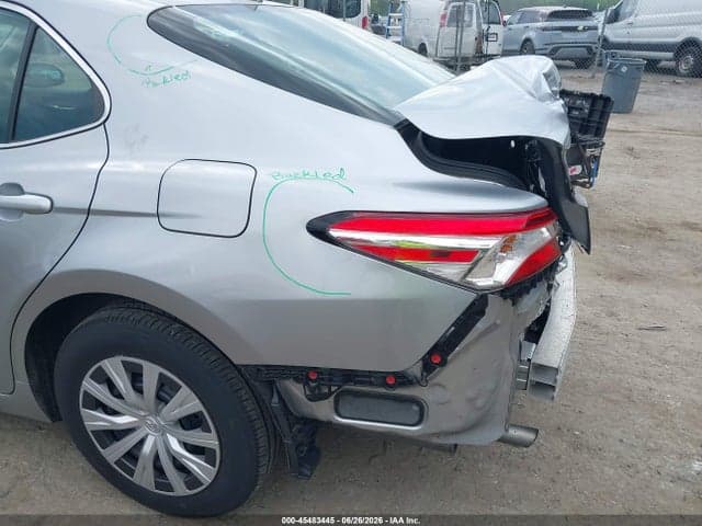 2020 TOYOTA CAMRY LE HYBRID 6