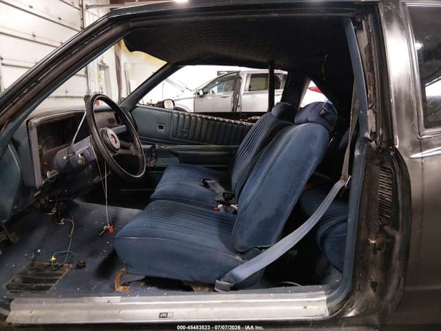 1984 CHEVROLET MONTE CARLO 5