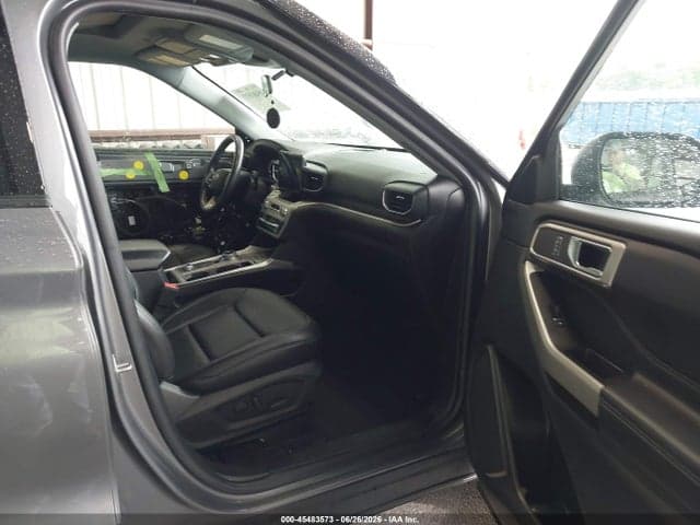 2022 FORD EXPLORER XLT 5