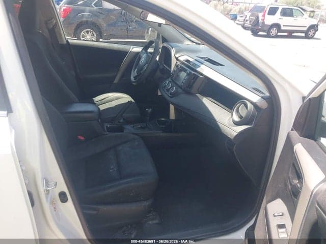 2017 TOYOTA RAV4 LE 5