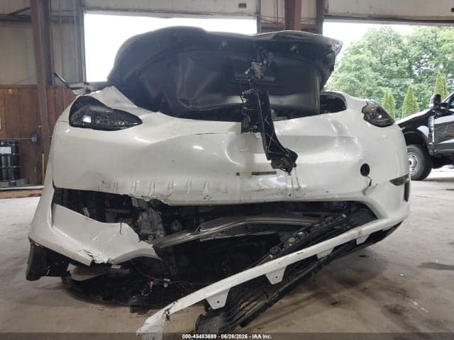 2023 TESLA MODEL Y 6