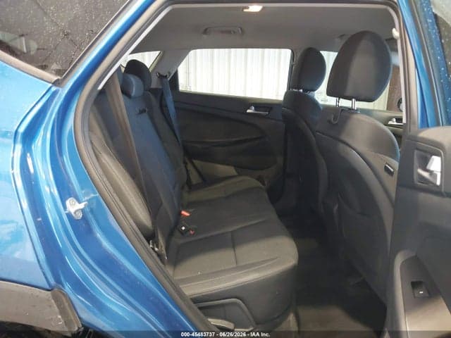 2020 HYUNDAI TUCSON SE 8