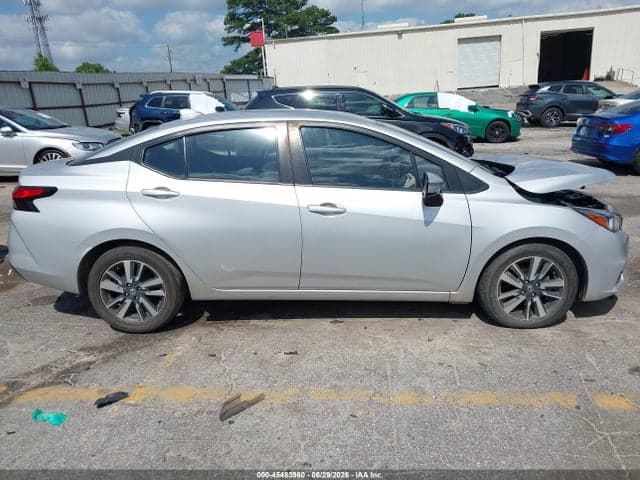 2021 NISSAN VERSA SV XTRONIC CVT 14