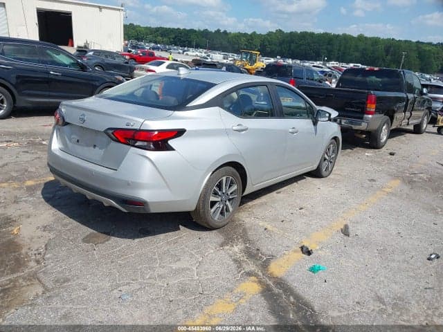 2021 NISSAN VERSA SV XTRONIC CVT 4