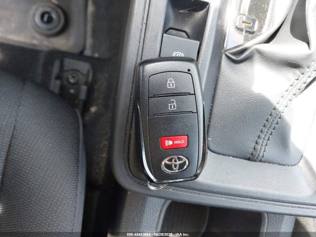 2026 TOYOTA COROLLA CROSS LE 11