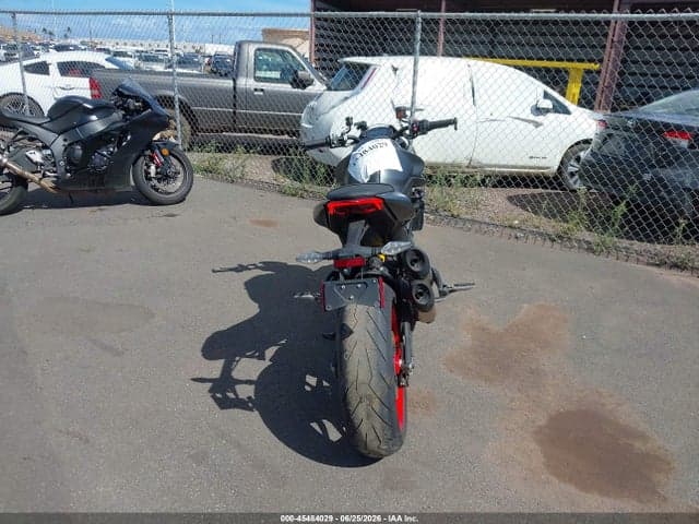 2022 DUCATI MONSTER 6