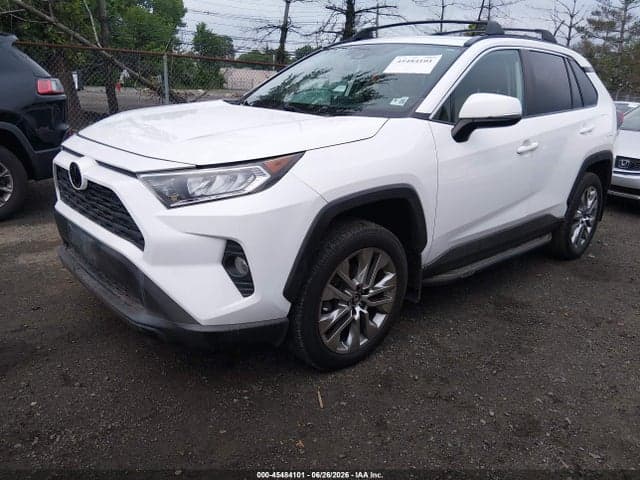 2020 TOYOTA RAV4 XLE PREMIUM 2