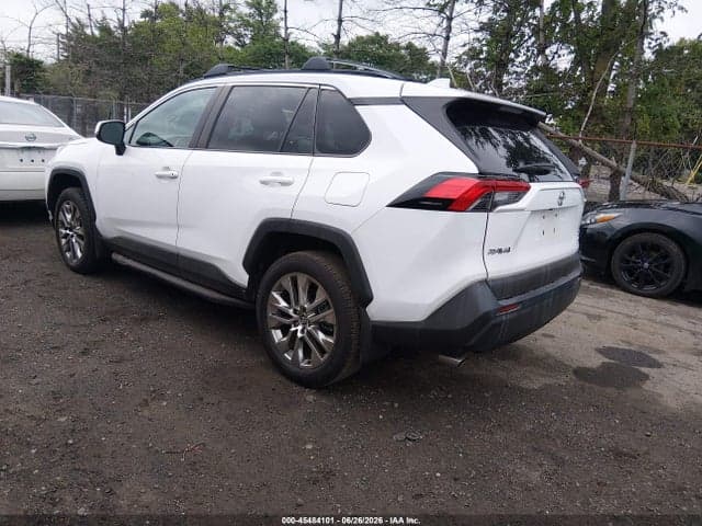 2020 TOYOTA RAV4 XLE PREMIUM 3