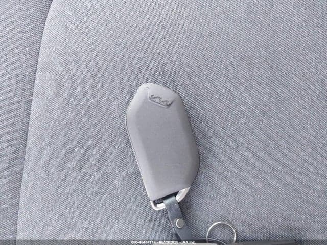 2025 KIA K4 LXS 11