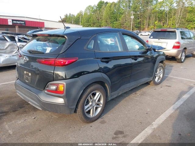 2021 HYUNDAI KONA SE 4
