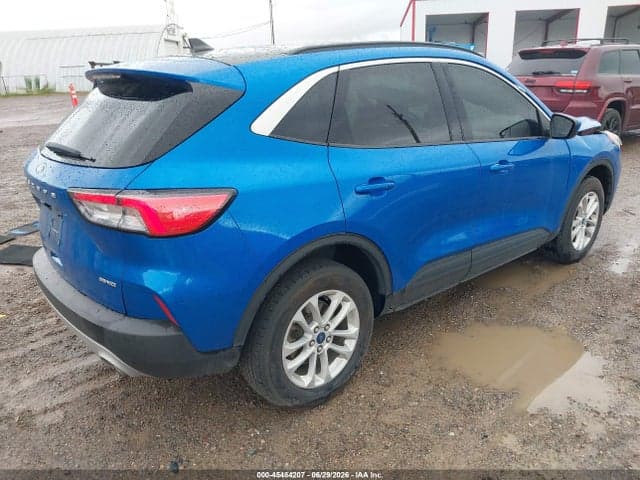 2020 FORD ESCAPE SE 4