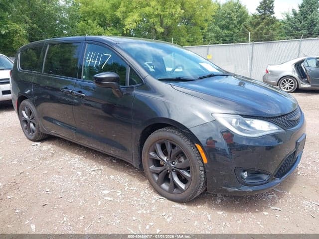 2020 CHRYSLER PACIFICA TOURING - 1