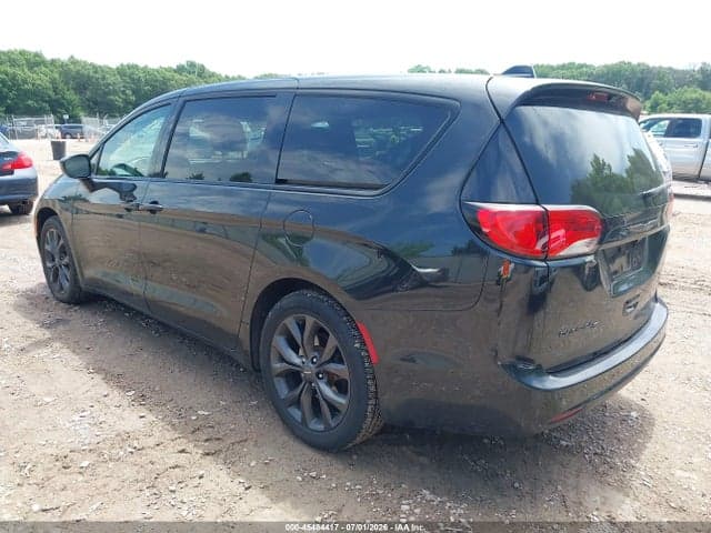 2020 CHRYSLER PACIFICA TOURING 3