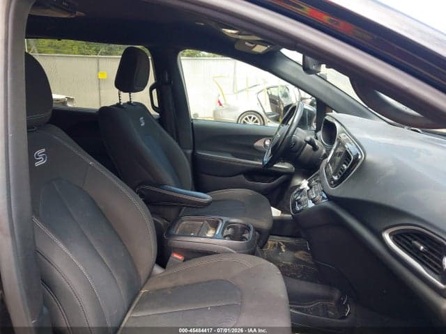 2020 CHRYSLER PACIFICA TOURING 5