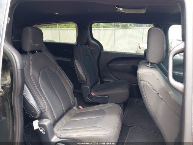 2020 CHRYSLER PACIFICA TOURING 8