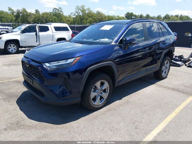 2024 TOYOTA RAV4 XLE 2