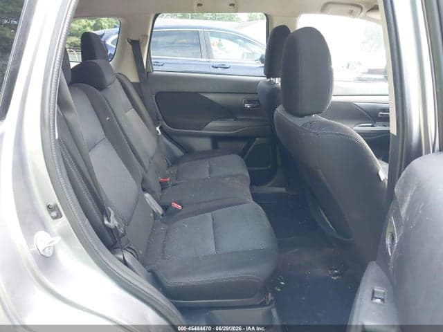 2018 MITSUBISHI OUTLANDER ES 8