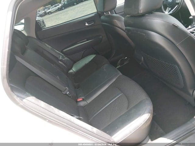 2019 KIA OPTIMA S 8