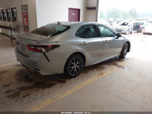 2023 TOYOTA CAMRY SE 4