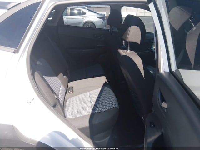 2021 HYUNDAI KONA SEL PLUS 8